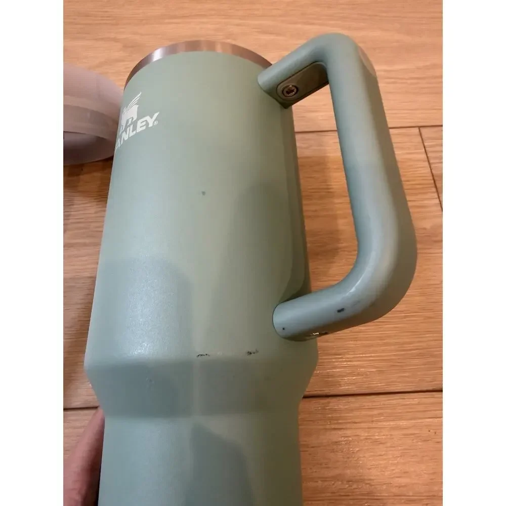 Stanley 40 Oz Stainless Steel Flowstate Quencher Tumbler Mint Green - Picture 5 of 5